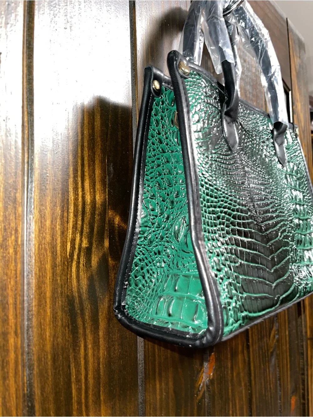 SHEIN Green Croc-Embossed Satchel with Black Trim